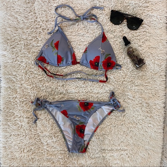 💎Y.A.S • Floral Red and Blue Bikini - Picture 4 of 5